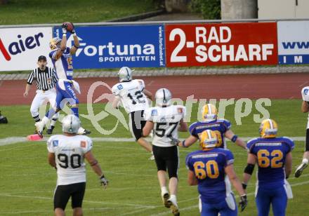 American Football. Austrian Bowl. Finale. Turek Graz Giants gegen Swarco Raiders Tirol. Wolfsberg, 27.6.2008.
Copyright: Kuess
Copyright Kuess

---
pressefotos, pressefotografie, kuess, qs, qspictures, sport, bild, bilder, bilddatenbank