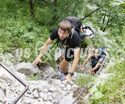 Fussball. SK Austria Kaernten. Teambuilding. Bergsteigen auf den Cellon. Wolfgang Bubenik, Stephan Stueckler. Koetschach/Mauthen, 28.6.2008.
Copyright: Kuess


---
pressefotos, pressefotografie, kuess, qs, qspictures, sport, bild, bilder, bilddatenbank