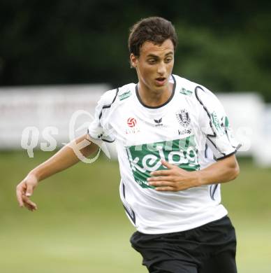 Fussball Testspiel. SK Austria Kaernten gegen Steaua Bukarest. Atdhe Nuhiu (Kaernten), (Bukarest). Feldkirchen, am 2.7.2008.
Copyright: Kuess


---
pressefotos, pressefotografie, kuess, qs, qspictures, sport, bild, bilder, bilddatenbank