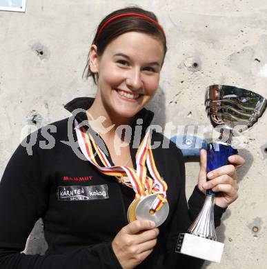 Wettklettern. Petzentrophy. Stefanie Kofler. St. Michael/Bleiburg, am 6.7.2008.
Foto: Kuess
---
pressefotos, pressefotografie, kuess, qs, qspictures, sport, bild, bilder, bilddatenbank