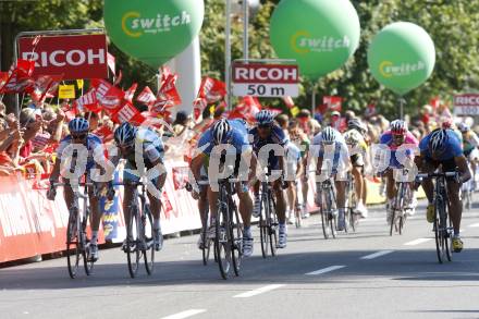 Oesterreich Radrundfahrt. 4. Etappe Lienz Wolfsberg. Zielsprint in Wolfsberg. Wolfsberg, am 10.7.2008.
Foto: Kuess




---
pressefotos, pressefotografie, kuess, qs, qspictures, sport, bild, bilder, bilddatenbank