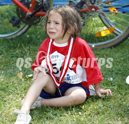 Triathlon. Ironkids. Schwimmen, Laufen. Klagenfurt, am 12.7.2008.
Foto: Kuess




---
pressefotos, pressefotografie, kuess, qs, qspictures, sport, bild, bilder, bilddatenbank