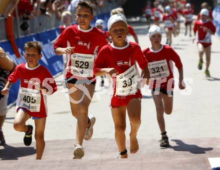 Triathlon. Ironkids. Schwimmen, Laufen. Klagenfurt, am 12.7.2008.
Foto: Kuess




---
pressefotos, pressefotografie, kuess, qs, qspictures, sport, bild, bilder, bilddatenbank