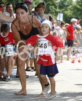 Triathlon. Ironkids. Schwimmen, Laufen. Klagenfurt, am 12.7.2008.
Foto: Kuess




---
pressefotos, pressefotografie, kuess, qs, qspictures, sport, bild, bilder, bilddatenbank