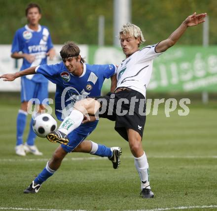 Fussball Testspiel. SK Austria Kaernten gegen MTK Budapest. Gerhard Breitenberger (Kaernten), Vilmos Melczer (Budapest). Velden, am 12.7.2008.
Foto: Kuess




---
pressefotos, pressefotografie, kuess, qs, qspictures, sport, bild, bilder, bilddatenbank