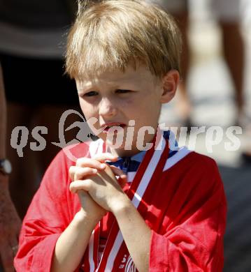 Triathlon. Ironkids. Schwimmen, Laufen. Klagenfurt, am 12.7.2008.
Foto: Kuess




---
pressefotos, pressefotografie, kuess, qs, qspictures, sport, bild, bilder, bilddatenbank