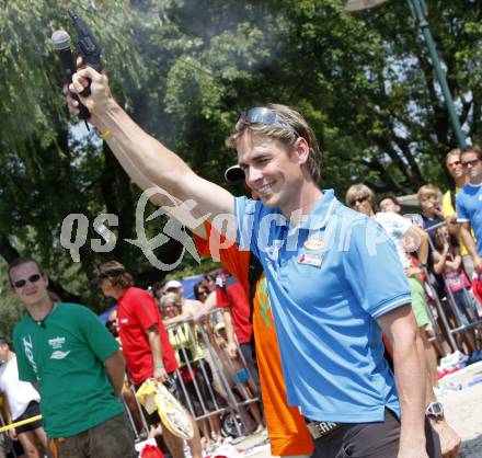 Triathlon. Ironkids. Schwimmen, Laufen. Startschuss von Felix Gottwald. Klagenfurt, am 12.7.2008.
Foto: Kuess




---
pressefotos, pressefotografie, kuess, qs, qspictures, sport, bild, bilder, bilddatenbank