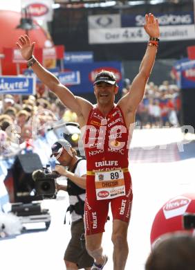 Ironman Austria. Schwimmen, Radfahren, Laufen. Christian Clerici (AUT). Klagenfurt, am 13.7.2008.
Copyright Kuess

---
pressefotos, pressefotografie, kuess, qs, qspictures, sport, bild, bilder, bilddatenbank