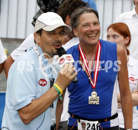 Ironman Austria. Schwimmen, Radfahren, Laufen. Zieleinlauf Sportlandesrat Peter Kaiser. Klagenfurt, am 13.7.2008.
Copyright Kuess

---
pressefotos, pressefotografie, kuess, qs, qspictures, sport, bild, bilder, bilddatenbank