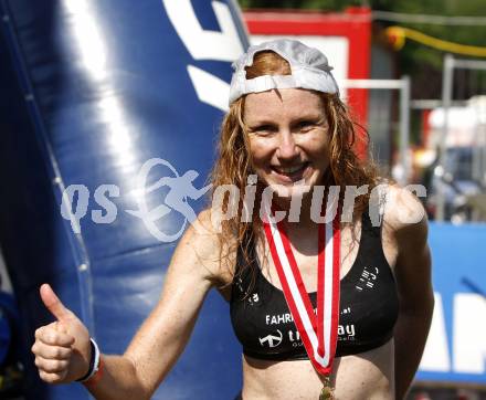 Ironman Austria. Schwimmen, Radfahren, Laufen. Marlies Penker (AUT). Klagenfurt, am 13.7.2008.
Copyright Kuess

---
pressefotos, pressefotografie, kuess, qs, qspictures, sport, bild, bilder, bilddatenbank