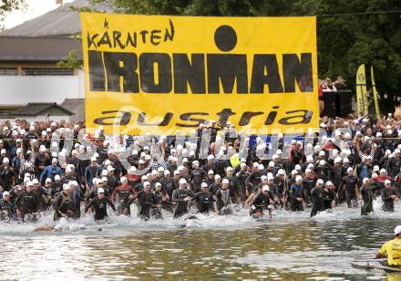 Ironman Austria. Schwimmen, Radfahren, Laufen. Start. Klagenfurt, am 13.7.2008.
Copyright Kuess

---
pressefotos, pressefotografie, kuess, qs, qspictures, sport, bild, bilder, bilddatenbank