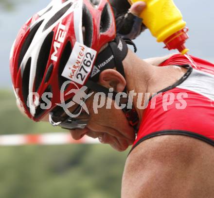 Ironman Austria. Schwimmen, Radfahren, Laufen.Glyn Phillips (GBR). Klagenfurt, am 13.7.2008.
Copyright Kuess

---
pressefotos, pressefotografie, kuess, qs, qspictures, sport, bild, bilder, bilddatenbank