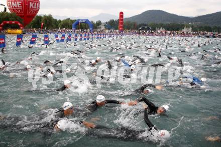 Ironman Austria. Schwimmen, Radfahren, Laufen. Start. Klagenfurt, am 13.7.2008.
Copyright Kuess

---
pressefotos, pressefotografie, kuess, qs, qspictures, sport, bild, bilder, bilddatenbank