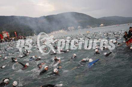 Ironman Austria. Schwimmen, Radfahren, Laufen. Start. Klagenfurt, am 13.7.2008.
Copyright Kuess

---
pressefotos, pressefotografie, kuess, qs, qspictures, sport, bild, bilder, bilddatenbank