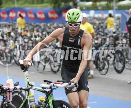 Ironman Austria. Schwimmen, Radfahren, Laufen. Marino Vanhoenacker (BEL). Klagenfurt, am 13.7.2008.
Copyright Kuess

---
pressefotos, pressefotografie, kuess, qs, qspictures, sport, bild, bilder, bilddatenbank