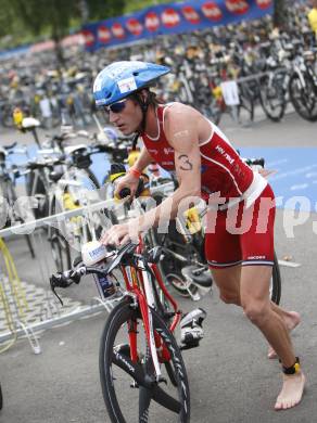 Ironman Austria. Schwimmen, Radfahren, Laufen. Werner Leitner (AUT). Klagenfurt, am 13.7.2008.
Copyright Kuess

---
pressefotos, pressefotografie, kuess, qs, qspictures, sport, bild, bilder, bilddatenbank