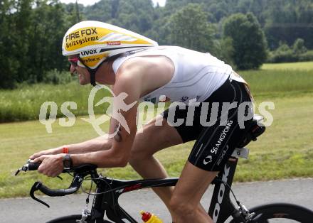 Ironman Austria. Schwimmen, Radfahren, Laufen. Hannes Hempel (AUT). Klagenfurt, am 13.7.2008.
Copyright Kuess

---
pressefotos, pressefotografie, kuess, qs, qspictures, sport, bild, bilder, bilddatenbank