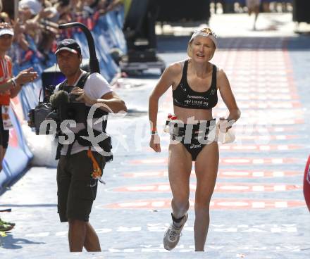 Ironman Austria. Schwimmen, Radfahren, Laufen. Marlies Penker (AUT). Klagenfurt, am 13.7.2008.
Copyright Kuess

---
pressefotos, pressefotografie, kuess, qs, qspictures, sport, bild, bilder, bilddatenbank