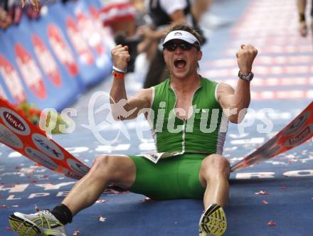 Ironman Austria. Schwimmen, Radfahren, Laufen. Peter Schoissengeier (AUT). Klagenfurt, am 13.7.2008.
Copyright Kuess

---
pressefotos, pressefotografie, kuess, qs, qspictures, sport, bild, bilder, bilddatenbank