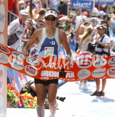 Ironman Austria. Schwimmen, Radfahren, Laufen. Edith Niederfrininger (ITA). Klagenfurt, am 13.7.2008.
Copyright Kuess

---
pressefotos, pressefotografie, kuess, qs, qspictures, sport, bild, bilder, bilddatenbank