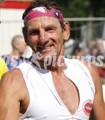 Ironman Austria. Schwimmen, Radfahren, Laufen. Guenther Mirnig (AUT). Klagenfurt, am 13.7.2008.
Copyright Kuess

---
pressefotos, pressefotografie, kuess, qs, qspictures, sport, bild, bilder, bilddatenbank