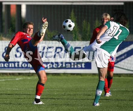 Fussball. Testspiel. SAK gegen Olimpia Ljubljana. Rudi Schoenherr (SAK), Miran Pavlin (Ljubljana). Klagenfurt, 19.7.2008
Copyright Kuess

---
pressefotos, pressefotografie, kuess, qs, qspictures, sport, bild, bilder, bilddatenbank