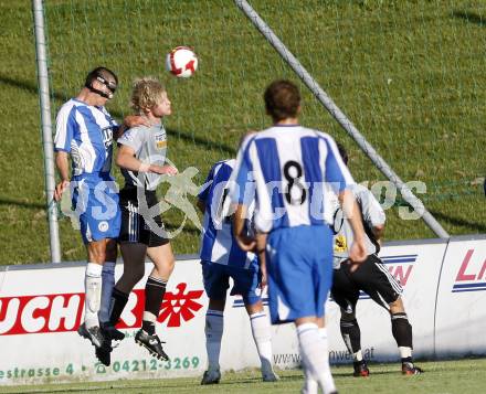 Fussball. Testspiel. FC St. Veit gegen Wigan Athletic. Scharner Paul (Wigan), Christian Stoisser  (St. Veit). St. Veit, 19.7.2008
Copyright Kuess

---
pressefotos, pressefotografie, kuess, qs, qspictures, sport, bild, bilder, bilddatenbank