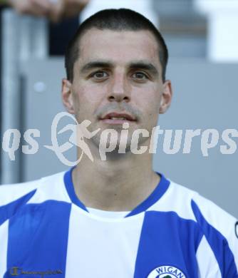 Fussball. Testspiel. FC St. Veit gegen Wigan Athletic. Scharner Paul (Wigan). St. Veit, 19.7.2008
Copyright Kuess

---
pressefotos, pressefotografie, kuess, qs, qspictures, sport, bild, bilder, bilddatenbank