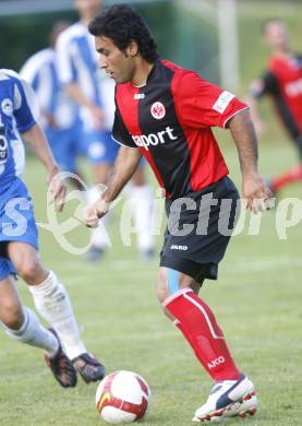 Fussball. Testspiel. Eintrach Frankfurt gegen Wigan Athletic. Mehdi Mahdavikia (Eintracht). Bad Bleiberg, am 22.7.2008
Copyright Kuess

---
pressefotos, pressefotografie, kuess, qs, qspictures, sport, bild, bilder, bilddatenbank