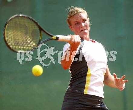 Tennis. Oesterreichische Meisterschaft. Tina Schiechtl. Villach, am 26.7.2008
Copyright Kuess

---
pressefotos, pressefotografie, kuess, qs, qspictures, sport, bild, bilder, bilddatenbank