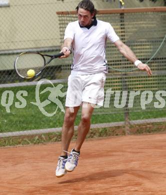 Tennis. KAC Tennisturnier. Kickboxweltmeister Bernhard Sussitz. Klagenfurt, am 26.7.2008
Copyright Kuess

---
pressefotos, pressefotografie, kuess, qs, qspictures, sport, bild, bilder, bilddatenbank