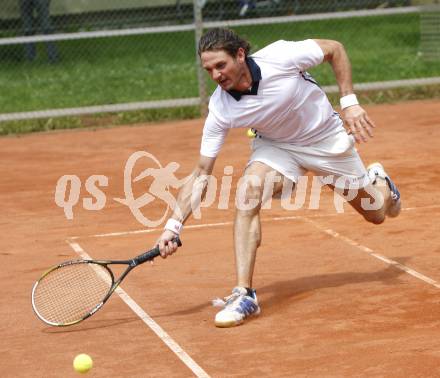 Tennis. KAC Tennisturnier. Kickboxweltmeister Bernhard Sussitz. Klagenfurt, am 26.7.2008
Copyright Kuess

---
pressefotos, pressefotografie, kuess, qs, qspictures, sport, bild, bilder, bilddatenbank