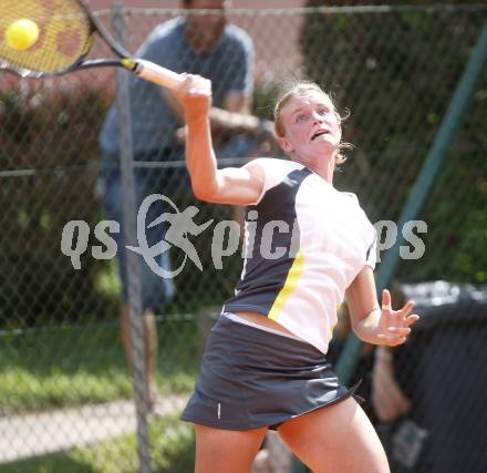 Tennis. Oesterreichische Meisterschaft. Tina Schiechtl. Villach, am 26.7.2008
Copyright Kuess

---
pressefotos, pressefotografie, kuess, qs, qspictures, sport, bild, bilder, bilddatenbank