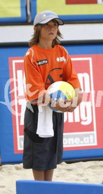 Beachvolleyball. Grand Slam 2008. Ballkind. Klagenfurt, 30.7.2008.
Copyright Kuess

---
pressefotos, pressefotografie, kuess, qs, qspictures, sport, bild, bilder, bilddatenbank