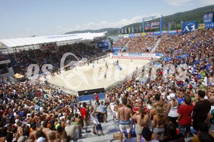 Beachvolleyball. Grand Slam 2008. Fans. Klagenfurt, 3.8.2008.
Copyright Kuess

---
pressefotos, pressefotografie, kuess, qs, qspictures, sport, bild, bilder, bilddatenbank