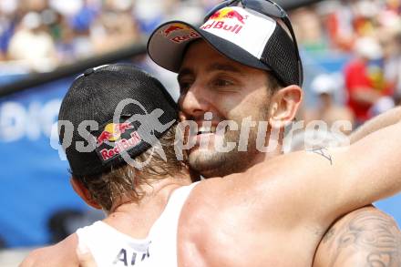 Beachvolleyball. Grand Slam 2008. Jubel DOPPLER Clemens, GARTMAYER Peter  (AUT). Klagenfurt, 31.7.2008.
Copyright Kuess

---
pressefotos, pressefotografie, kuess, qs, qspictures, sport, bild, bilder, bilddatenbank