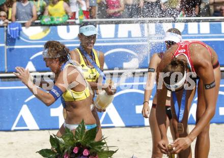 Beachvolleyball. Grand Slam 2008. Ana Paula Conelly, Bede Shelda (BRA ). Klagenfurt, 31.7.2008.
Copyright Kuess

---
pressefotos, pressefotografie, kuess, qs, qspictures, sport, bild, bilder, bilddatenbank