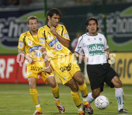 Fussball tipp3 Bundesliga. SK Austria Kaernten gegen SK Sturm Graz. Chaile Carlos (Kaernten), Hlinka Peter (Graz). Klagenfurt, 6.8.2008
Copyright Kuess

---
pressefotos, pressefotografie, kuess, qs, qspictures, sport, bild, bilder, bilddatenbank