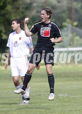 Fussball Kaerntner Liga.ATUS Ferlach gegen SVG Bleiburg. Torjubel Juergen Galo (Bleiburg).Ferlach, am 9.8.2008.
Foto: Kuess

---
pressefotos, pressefotografie, kuess, qs, qspictures, sport, bild, bilder, bilddatenbank