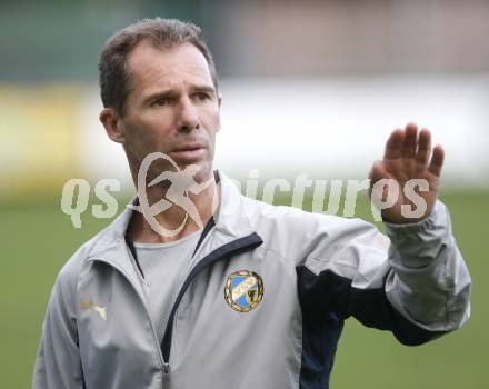 Fussball. Kaerntner Liga. Landskron gegen VSV. Trainer Helmut Baic (VSV).  Landskron, am 16.8.2008.
Foto: Kuess
---
pressefotos, pressefotografie, kuess, qs, qspictures, sport, bild, bilder, bilddatenbank