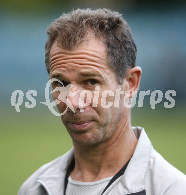 Fussball. Kaerntner Liga. Landskron gegen VSV. Trainer Helmut Baic (VSV).  Landskron, am 16.8.2008.
Foto: Kuess
---
pressefotos, pressefotografie, kuess, qs, qspictures, sport, bild, bilder, bilddatenbank