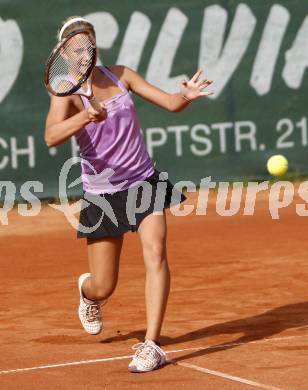 Tennisturnier Poertschach. Denise Scheiflinger. Poertschach, am 26.8.2008.
Foto: Kuess
---
pressefotos, pressefotografie, kuess, qs, qspictures, sport, bild, bilder, bilddatenbank