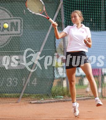 Tennisturnier Poertschach. Carina Paulitsch. Poertschach, am 26.8.2008.
Foto: Kuess
---
pressefotos, pressefotografie, kuess, qs, qspictures, sport, bild, bilder, bilddatenbank