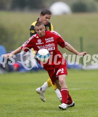 Fussball Unterliga Ost. Reichenau gegen St. Michael/Bl. Worsch Heinz Robert(Reichenau), Prutej Patrick (St. Michael). Reichenau, am 23.8.2008.
Foto: Kuess

---
pressefotos, pressefotografie, kuess, qs, qspictures, sport, bild, bilder, bilddatenbank