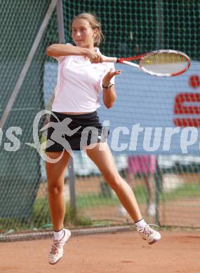 Tennisturnier Poertschach. Carina Paulitsch. Poertschach, am 26.8.2008.
Foto: Kuess
---
pressefotos, pressefotografie, kuess, qs, qspictures, sport, bild, bilder, bilddatenbank