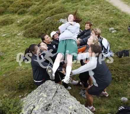 Volleyball Bundesliga. Teambuilding ATSC Wildcats. Turrach, am 27.8.2008.
Foto: Kuess

---
pressefotos, pressefotografie, kuess, qs, qspictures, sport, bild, bilder, bilddatenbank