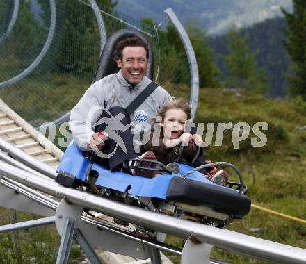 Volleyball Bundesliga. Teambuilding ATSC Wildcats.  Helmut Voggenberger mit Sohn Nik. Turrach, am 27.8.2008.
Foto: Kuess

---
pressefotos, pressefotografie, kuess, qs, qspictures, sport, bild, bilder, bilddatenbank