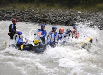 EBEL. Eishockey Bundesliga. Teambuilding KAC. Rafting. Lienz, am 1.9.2008.
Foto: Kuess

---
pressefotos, pressefotografie, kuess, qs, qspictures, sport, bild, bilder, bilddatenbank