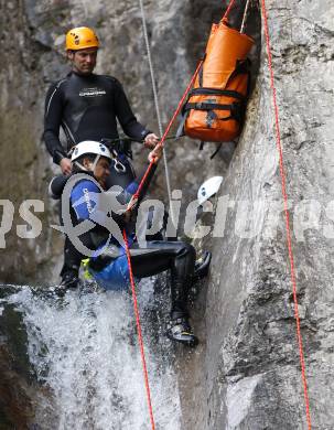 EBEL. Eishockey Bundesliga. Teambuilding KAC. Trainer Many Viveiros. Lienz, am 1.9.2008.
Foto: Kuess

---
pressefotos, pressefotografie, kuess, qs, qspictures, sport, bild, bilder, bilddatenbank
