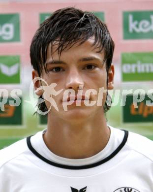 Fussball Bundesliga. Fussball Akademie SK Austria Kaernten. Amateure.  Bundesnachwuchszentrum. Ozegovic Elvis. Klagenfurt, am 16.9.2008.
Foto: Kuess 
---
pressefotos, pressefotografie, kuess, qs, qspictures, sport, bild, bilder, bilddatenbank